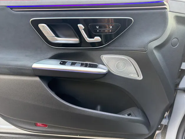 MERCEDES-BENZ EQE 500 4 Matic