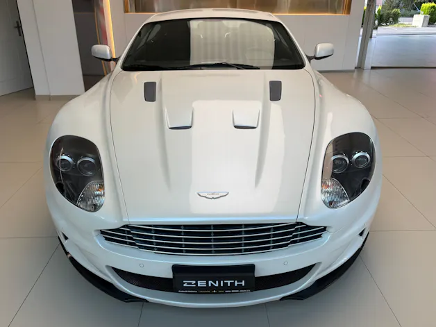 ASTON MARTIN DBS Coupé