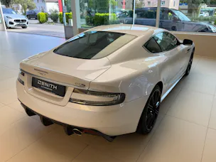 ASTON MARTIN DBS Coupé