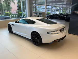 ASTON MARTIN DBS Coupé