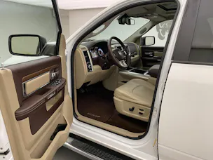 DODGE RAM 1500 5.7 Crew Cab Laramie