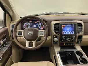 DODGE RAM 1500 5.7 Crew Cab Laramie