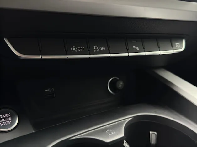 AUDI A4 Avant 35 TDI advanced Attraction S-tronic *Navi*Sitzheizung*DAB+ uvm.*