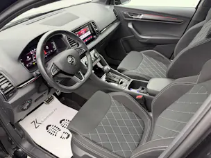 SKODA Karoq 2.0 TSI 190PS Black Magic Perl SportLine 4x4 DSG / RF-Kamera / Panoramadach / Virtuelles Cockpit / AHK-Schwenkbar /