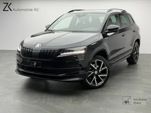 SKODA Karoq 2.0 TSI 190PS Black Magic Perl SportLine 4x4 DSG / RF-Kamera / Panoramadach / Virtuelles Cockpit / AHK-Schwenkbar /