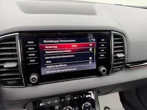 SKODA Karoq 2.0 TSI 190PS Black Magic Perl SportLine 4x4 DSG / RF-Kamera / Panoramadach / Virtuelles Cockpit / AHK-Schwenkbar /