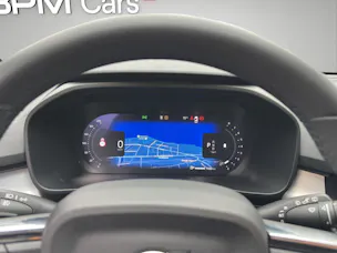 VOLVO XC40 2.0 B3 MH Plus Dark