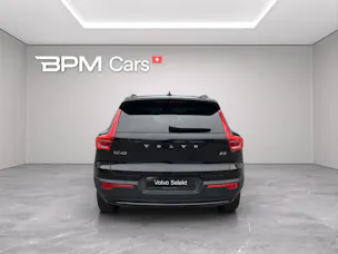 VOLVO XC40 2.0 B3 MH Plus Dark