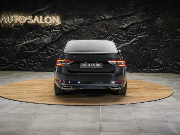 SKODA Superb Limousine 2.0 TSI SportLine 4x4 DSG *Standheizung*CANTON Soundsystem*Lenkradheizung*