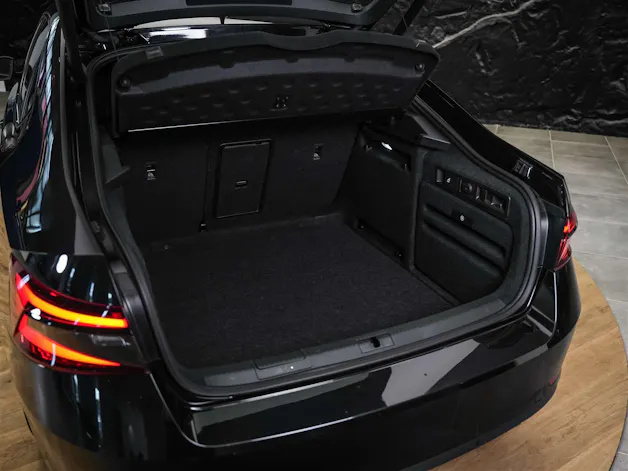 SKODA Superb Limousine 2.0 TSI SportLine 4x4 DSG *Standheizung*CANTON Soundsystem*Lenkradheizung*