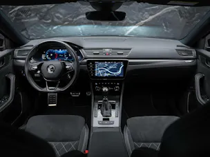 SKODA Superb Limousine 2.0 TSI SportLine 4x4 DSG *Standheizung*CANTON Soundsystem*Lenkradheizung*