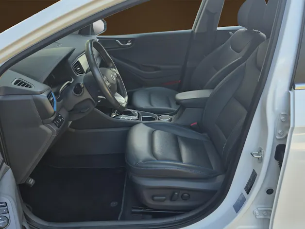 HYUNDAI Ioniq 1.6 GDi HEV Launch Plus