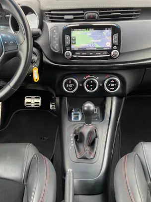 ALFA ROMEO Giulietta 1750 TBi Veloce TCT