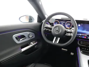 MERCEDES-BENZ CLA 350 4MATIC EQ