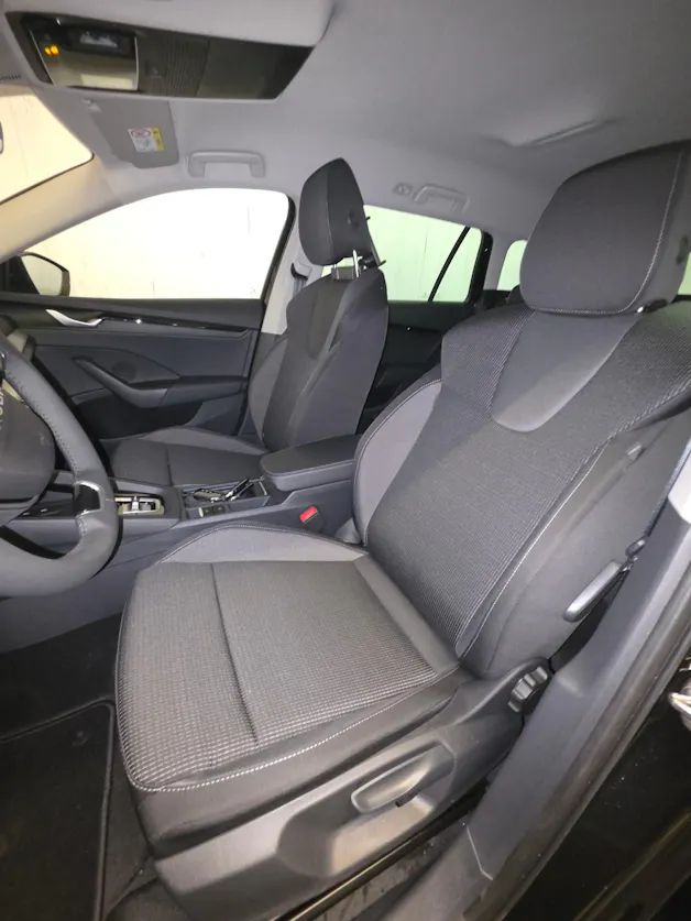 SKODA Octavia Combi 2.0 TDI DSG Selection
