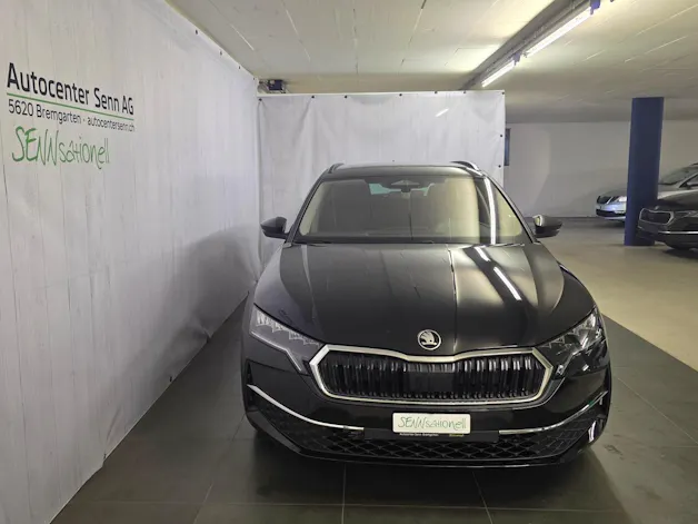 SKODA Octavia Combi 2.0 TDI DSG Selection