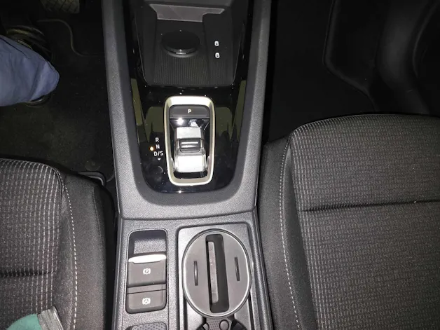 SKODA Octavia Combi 2.0 TDI DSG Selection