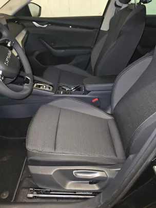 SKODA Octavia Combi 2.0 TDI DSG Selection