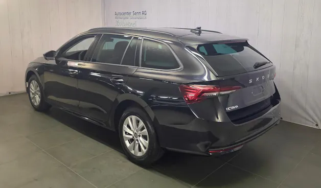 SKODA Octavia Combi 2.0 TDI DSG Selection