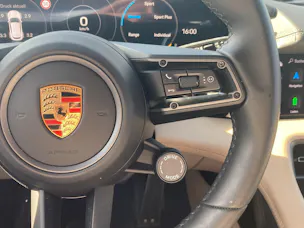 PORSCHE Taycan GTS Sport Turismo