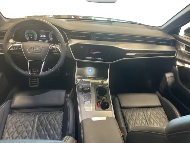AUDI A6 Avant 50 TFSIe S line quattro S-tronic