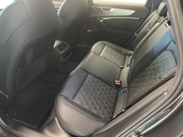 AUDI A6 Avant 50 TFSIe S line quattro S-tronic