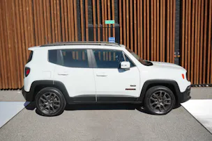 JEEP RENEGADE 1.4 TURBO 75th ANNIVERSARY AWD l 170 PS