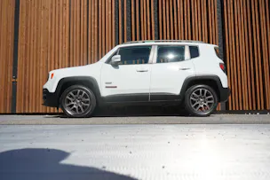 JEEP RENEGADE 1.4 TURBO 75th ANNIVERSARY AWD l 170 PS