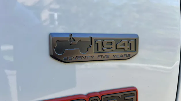JEEP RENEGADE 1.4 TURBO 75th ANNIVERSARY AWD l 170 PS