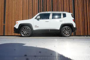 JEEP RENEGADE 1.4 TURBO 75th ANNIVERSARY AWD l 170 PS