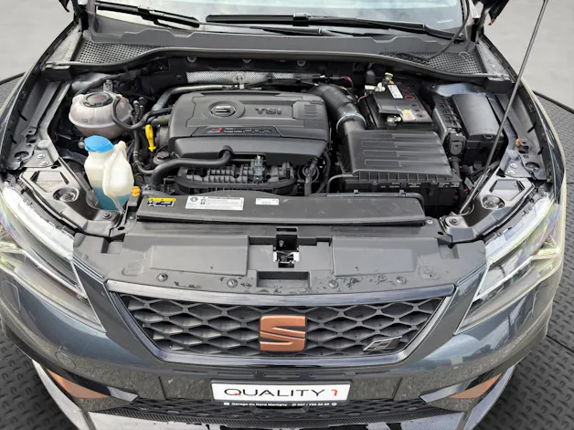 SEAT Leon ST 2.0 TSI Cupra R 300 4 Drive DSG