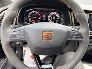 SEAT Leon ST 2.0 TSI Cupra R 300 4 Drive DSG
