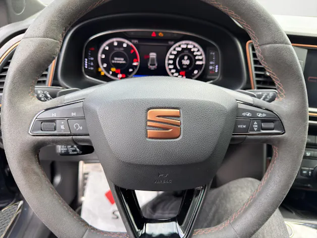 SEAT Leon ST 2.0 TSI Cupra R 300 4 Drive DSG