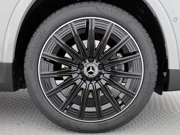 MERCEDES-BENZ GLA 200 7G-DCT