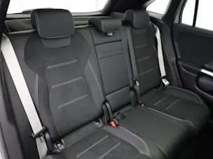 MERCEDES-BENZ GLA 200 7G-DCT