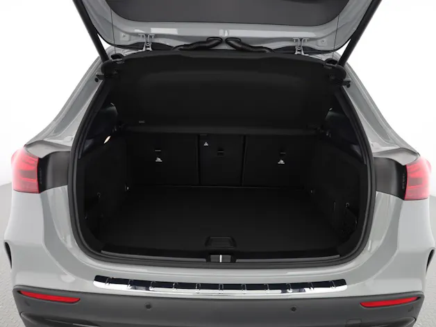 MERCEDES-BENZ GLA 200 7G-DCT