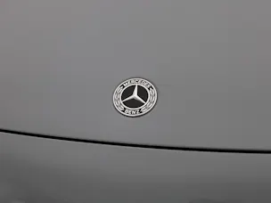 MERCEDES-BENZ GLA 200 7G-DCT