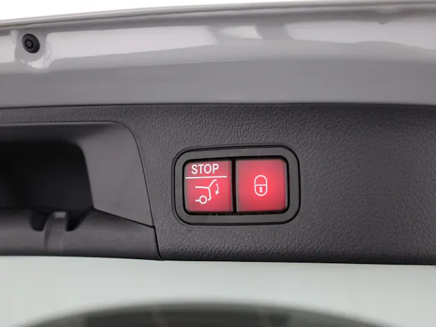 MERCEDES-BENZ GLA 200 7G-DCT