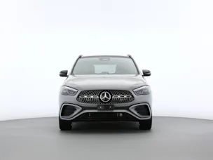 MERCEDES-BENZ GLA 200 7G-DCT
