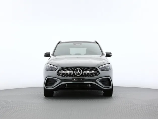 MERCEDES-BENZ GLA 200 7G-DCT