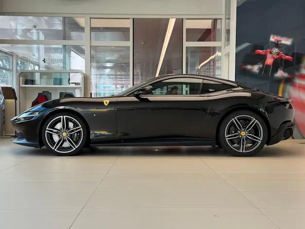 FERRARI Roma 3.9 V8 T