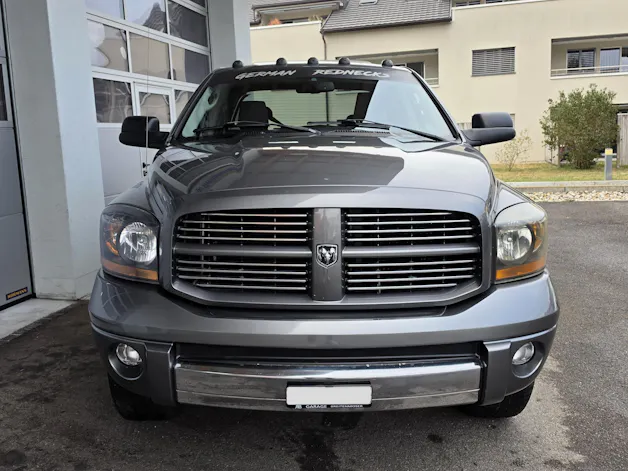 DODGE RAM 1500 Laramie Quad Cab
