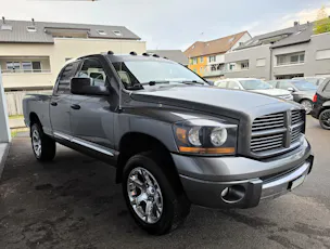DODGE RAM 1500 Laramie Quad Cab