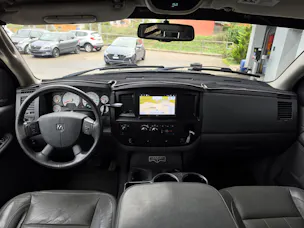 DODGE RAM 1500 Laramie Quad Cab