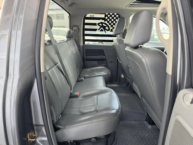 DODGE RAM 1500 Laramie Quad Cab