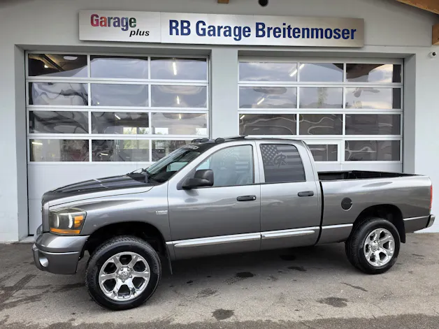 DODGE RAM 1500 Laramie Quad Cab