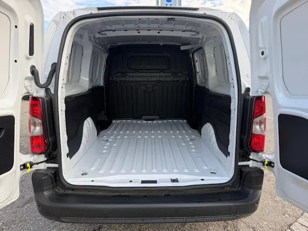 FIAT E-Doblo L2 50kWh 800kg