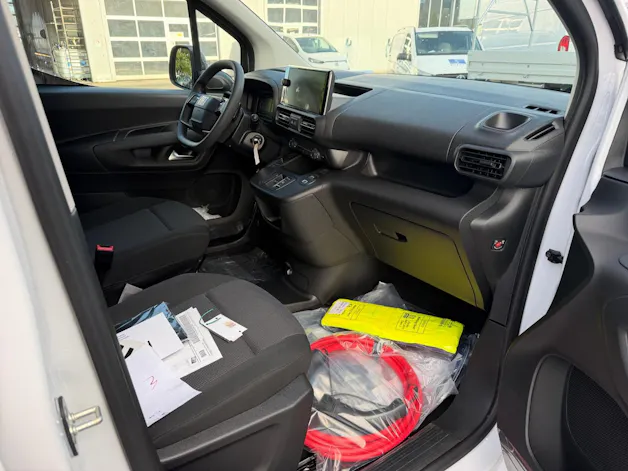 FIAT E-Doblo L2 50kWh 800kg