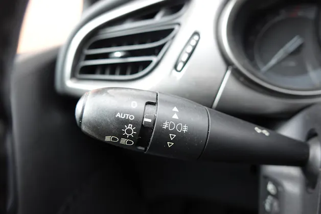 CITROEN C3 1.6i 16V Exclusive Automatic " * Véhicule CH * Tempomat * 8 Roues * intérieur tissus *"