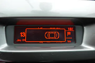 CITROEN C3 1.6i 16V Exclusive Automatic " * Véhicule CH * Tempomat * 8 Roues * intérieur tissus *"